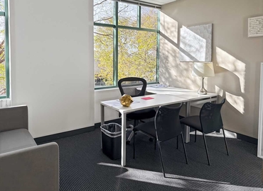 10 m² Coworking space  in Oakland, CA, 1101 Marina Village Parkway (94501) - 3 | MatchOffice