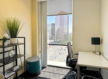10 m² Business center in Beverly Hills, CA, 8383 Wilshire Boulevard Beverly Grove (90211) - 3 | MatchOffice