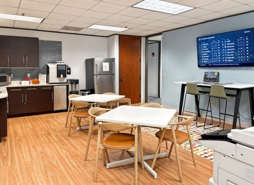 10 m² Shared workspace  in Raleigh, NC, 8601 Six Forks Road (27615) - 6 | MatchOffice.com