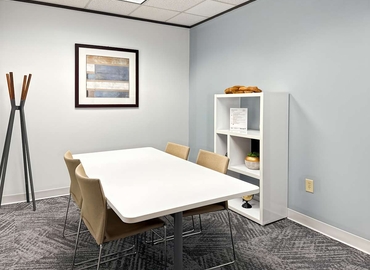 10 m² Coworking space  in Raleigh, NC, 8601 Six Forks Road (27615) - 9 | MatchOffice.com