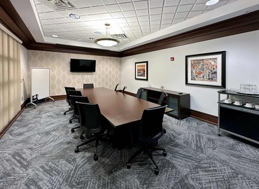 10 m² Coworking space  in Cary, NC, 2500 Regency Parkway (27518) - 2 | MatchOffice