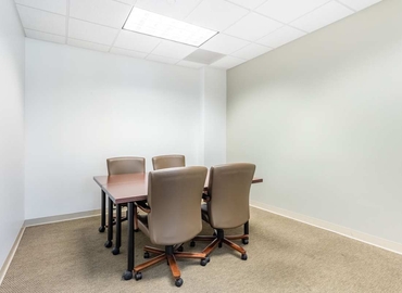 10 m² Co-working  in Miami Airport, FL, 6303 Waterford District Drive (33126) - 6 | MatchOffice.com
