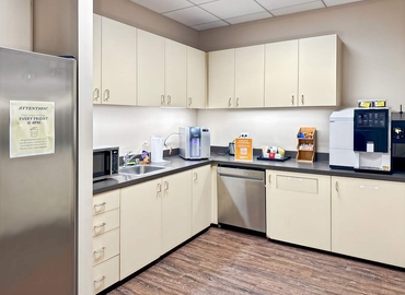 10 m² Shared office  in Beverly Hills, CA, 1901 Avenue of the Stars (90067) - 5 | MatchOffice.com