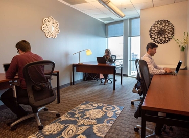 10 m² Coworking  in Downtown, 633 West Fifth Street (90071) - 3 | MatchOffice.com