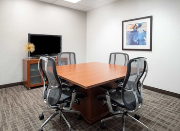 10 m² Shared office  in Downtown, 633 West Fifth Street (90071) - 4 | MatchOffice.com
