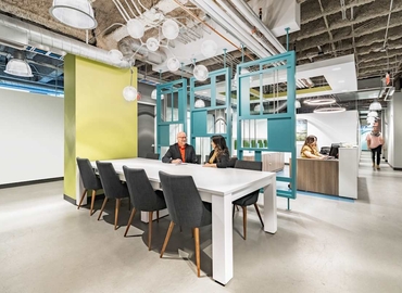 Virtual business address in Houston Central, TX, 2100 West Loop South (77027) - 2 | MatchOffice