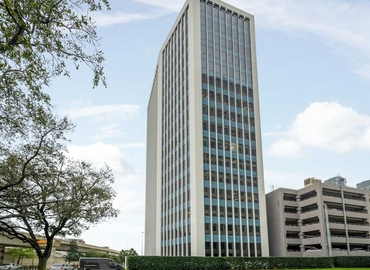 10 m² Shared workspace  in Houston Central, TX, 2100 West Loop South (77027) - 0 | MatchOffice