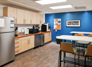 10 m² Coworking space  in Phoenix, AZ, 3420 East Shea Boulevard (85028) - 5 | MatchOffice