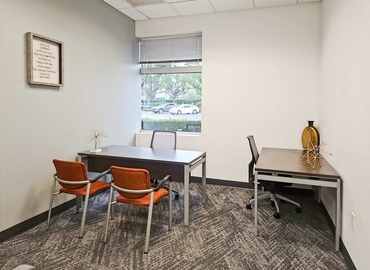 10 m² Shared office  in Ontario, CA, 3200 Guasti Road (91761) - 6 | MatchOffice