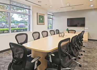 10 m² Shared office  in Ontario, CA, 3200 Guasti Road (91761) - 2 | MatchOffice