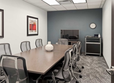 Virtual office in Tampa, FL, 100 South Ashley Drive (33602) - 2 | MatchOffice