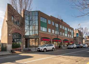 10 m² Shared workspace  in Boston, MA, 1309 Beacon Street (02446) - 0 | MatchOffice