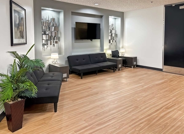 Virtual office in Oxnard, CA, 300 East Esplanade Drive (93036) - 8 | MatchOffice.com