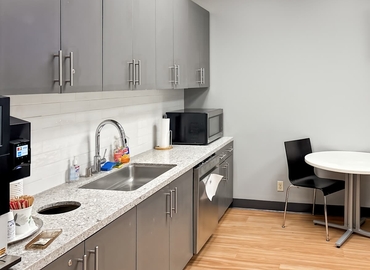 10 m² Serviced office in Oxnard, CA, 300 East Esplanade Drive (93036) - 9 | MatchOffice