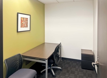 Virtual office in Detroit, MI, 400 Renaissance Center (48243) - 9 | MatchOffice.com
