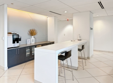 10 m² Business center in Chicago Gold Coast, IL, 939 West North Avenue (60642) - 5 | MatchOffice.com