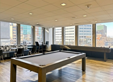 10 m² Business space in Clayton, 	MO, 7733 Forsyth Boulevard (63105) - 10 | MatchOffice