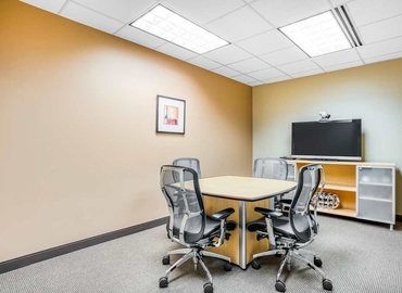 10 m² Co-working  in Skokie, 	IL, 5250 Old Orchard Road (60077) - 2 | MatchOffice