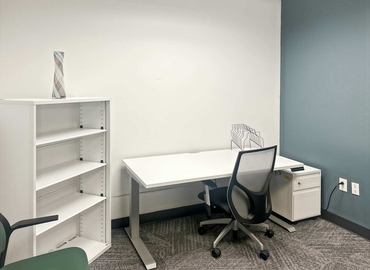 10 m² Shared workspace  in Westlake, OH, 159 Crocker Park Boulevard (44145) - 6 | MatchOffice