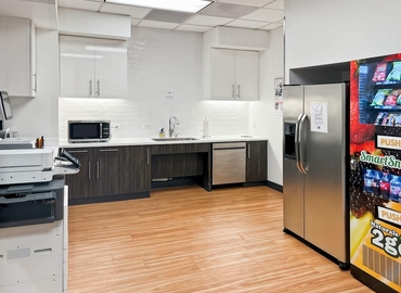 10 m² Shared workspace  in Houston Westside, TX, One Riverway (77056) - 5 | MatchOffice.com