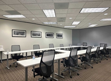 10 m² Business space in Houston Westside, TX, 10777 Westheimer Rd (77042) - 8 | MatchOffice