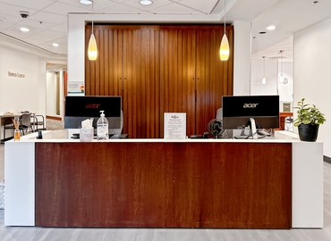 10 m² Shared workspace  in Lake Oswego, 5 Centerpointe Drive (97035) - 1 | MatchOffice