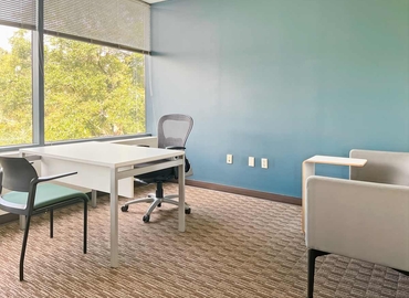 10 m² Shared workspace  in Tampa, FL, 15310 Amberly Drive (33647) - 3 | MatchOffice