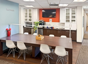 10 m² Shared workspace  in Las Vegas, NV, 9205 West Russell Road (89148) - 5 | MatchOffice.com