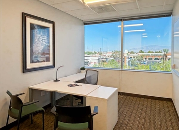 10 m² Business park in Las Vegas, NV, 7251 West Lake Mead Boulevard (89128) - 3 | MatchOffice.com