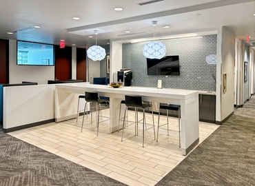 10 m² Coworking space  in Phoenix, AZ, 2415 East Camelback Road (85016) - 5 | MatchOffice.com