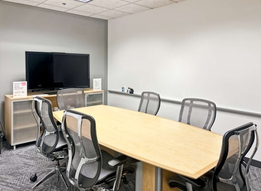 10 m² Shared workspace  in Carlsbad, CA, 1902 Wright Place (92008) - 2 | MatchOffice.com