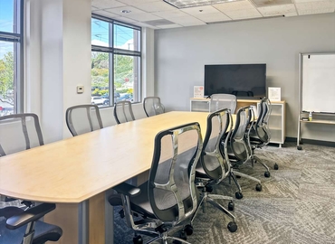 10 m² Shared workspace  in Carlsbad, CA, 1902 Wright Place (92008) - 11 | MatchOffice.com