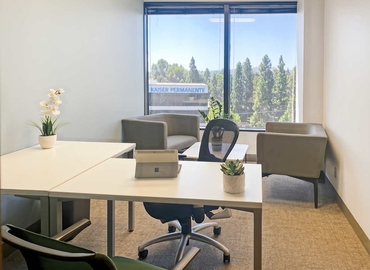 10 m² Business park in Foothill Ranch, 	CA, 23046 Avenida De La Carlota (92653) - 3 | MatchOffice