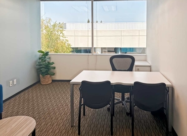 10 m² Business center in Roseville, CA, 3017 Douglas Boulevard (95661) - 3 | MatchOffice.com