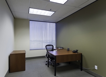 250 m² Serviced office property up for rent in Addison, TX, 15851 Dallas Parkway (75001) - 4 | MatchOffice
