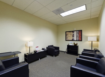 250 m² Business space building for rent in Irving, 	TX, 545 East John Carpenter Freeway (75062) - 5 | MatchOffice.com