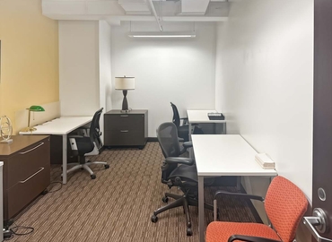 10 m² Shared workspace  in New York Midtown West, NY, 57 West 57th Street (10019) - 7 | MatchOffice.com
