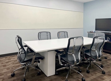 10 m² Shared office  in Charlotte, 10130 Perimeter Parkway (28216) - 2 | MatchOffice.com