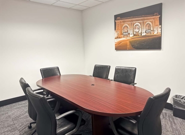 Virtual office space in Kansas City, MO, 435 Nichols Road (64112) - 3 | MatchOffice.com