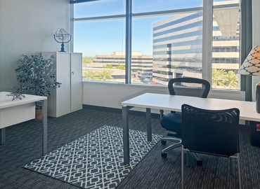 10 m² Shared workspace  in Phoenix, AZ, 2375 East Camelback Road (85016) - 3 | MatchOffice.com