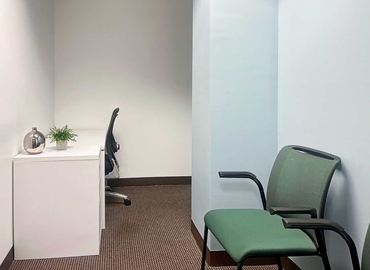 10 m² Business space in Birmingham, AL, 2100 Southbridge Parkway (35209) - 2 | MatchOffice