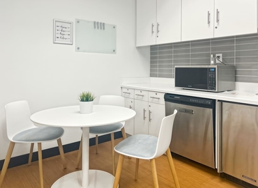 10 m² Co-working  in Orlando, FL, 1800 Pembrook Drive (32810) - 5 | MatchOffice.com