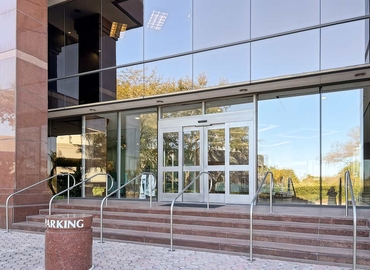 10 m² Business space in Tampa, FL, 3001 North Rocky Point Drive East (33607) - 0 | MatchOffice.com