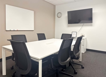 Virtual office space in Independence, OH, 6100 Oak Tree Boulevard (44131) - 10 | MatchOffice