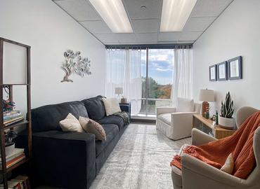 10 m² Shared office  in Cincinnati, OH, 8044 Montgomery Road (45236) - 9 | MatchOffice.com