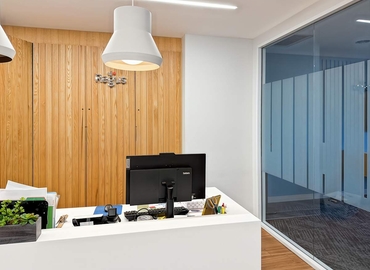 Virtual business address in Philadelphia, PA, 1650 Market Street (19103) - 1 | MatchOffice.com