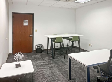 10 m² Coworking  in Roseland, NJ, 101 Eisenhower Parkway (07068) - 6 | MatchOffice.com