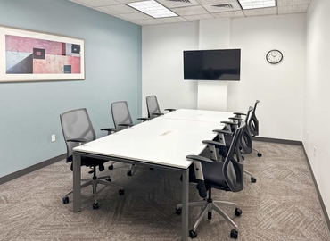 Virtual business address in Newton, MA, 275 Grove Street (02466) - 2 | MatchOffice.com