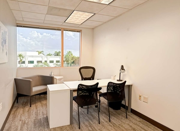 Virtual office in Sunrise, FL, 1560 Sawgrass Corporate Parkway (33323) - 3 | MatchOffice