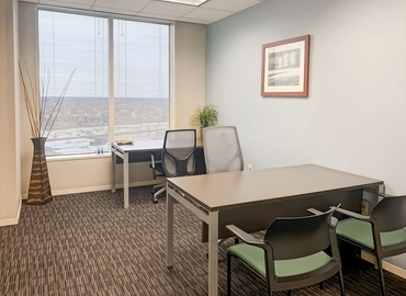 Virtual office in Oakbrook Terrace, IL, 18 West 140 Butterfield Rd (60181) - 3 | MatchOffice.com